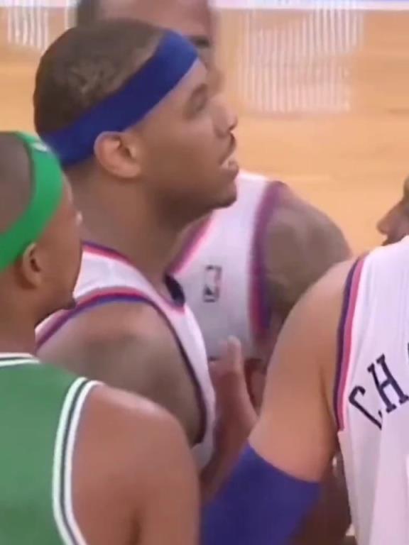 社會(huì)瓜！當(dāng)年安東尼與加內(nèi)特發(fā)生沖突，賽后瓜哥帶人堵綠軍大巴